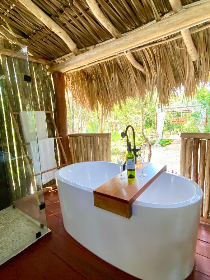 فندق Nuscaa Boutique Tree House & Spa بويرتو موريلوس المظهر الخارجي الصورة