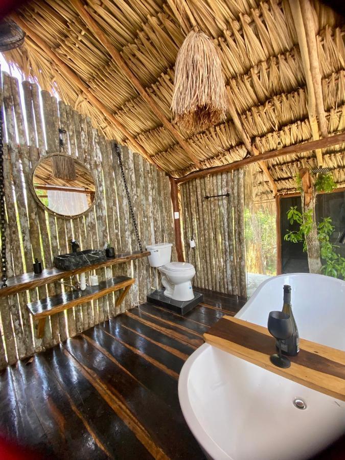 فندق Nuscaa Boutique Tree House & Spa بويرتو موريلوس المظهر الخارجي الصورة